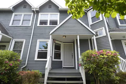 167 Old Foxon Rd #30B, New Haven, CT 06513