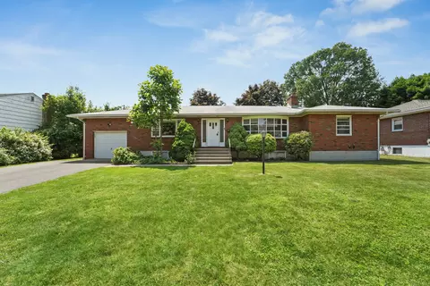141 Folino Dr, Bridgeport, CT 06606
