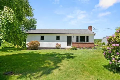 156 Forsyth Rd, Salem, CT 06420