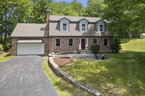 7 Christy Hts, Old Saybrook, CT 06475