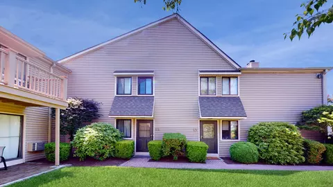377 Glenbrook Rd #12, Stamford, CT 06906