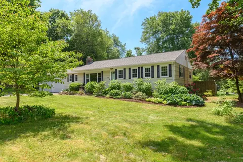 489 Spring St, Cheshire, CT 06410