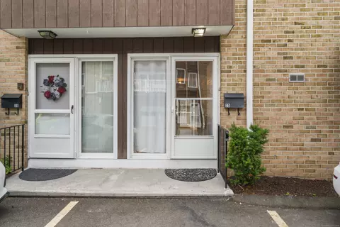 59 Rock Spring Rd #25, Stamford, CT 06906