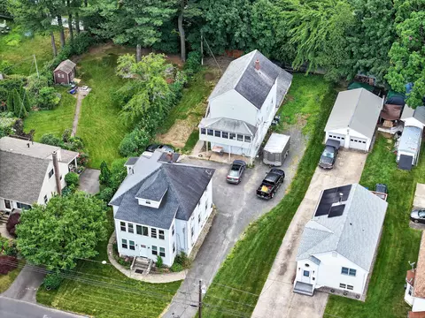 21 Pearl St, Plainville, CT 06062