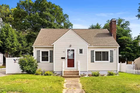 52 Fulton Rd, Manchester, CT 06040