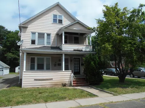 92-94 Silver Ln, East Hartford, CT 06118