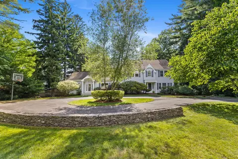 207 S Main St, West Hartford, CT 06107