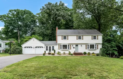 45 Round Hill Rd, Wethersfield, CT 06109