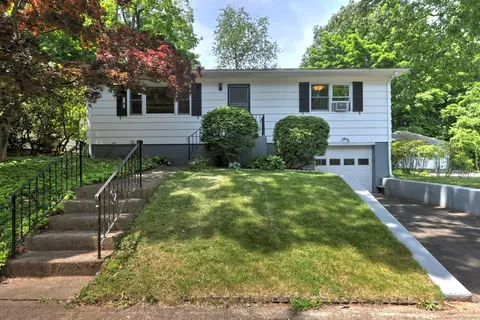 44 Wilkins St, Hamden, CT 06517