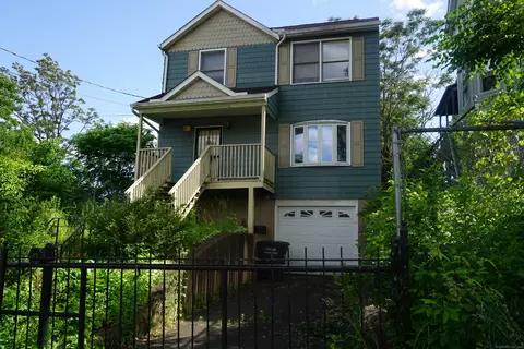 27-29 Elmer St, Hartford, CT 06120