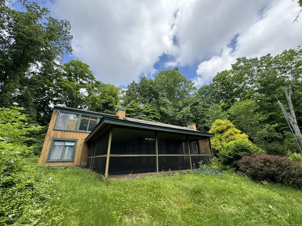 148 Bungay Rd, Seymour, CT 06483 24 Photos Movoto