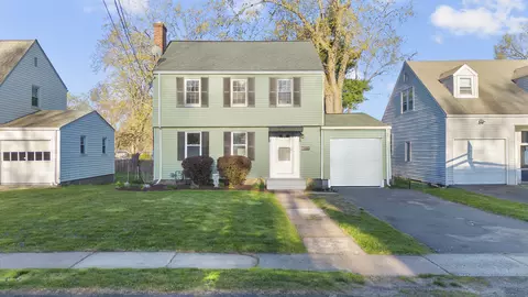 81 Goodrich Dr, Wethersfield, CT 06109