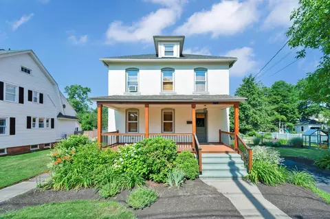 72 N Main St, Windsor Locks, CT 06096