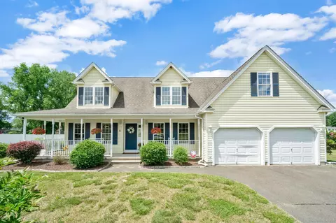 7 Deer Run, Enfield, CT 06082