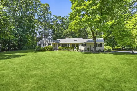 351 Cedar Ln, New Canaan, CT 06840