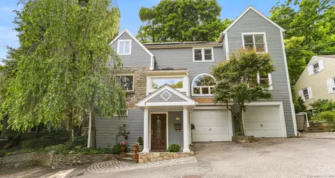 46 Laddins Rock Rd, Greenwich, CT 06870