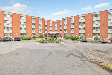 1700 Broadbridge Ave #A31, Stratford, CT 06614