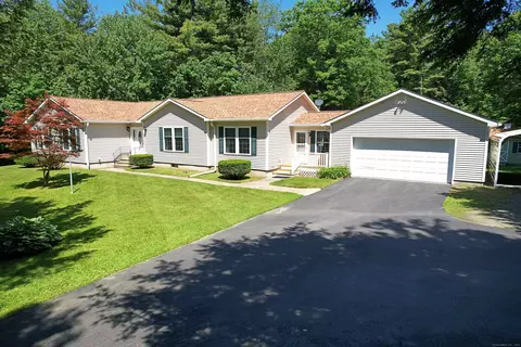 26 Silhouette Dr, Colebrook, CT 06021