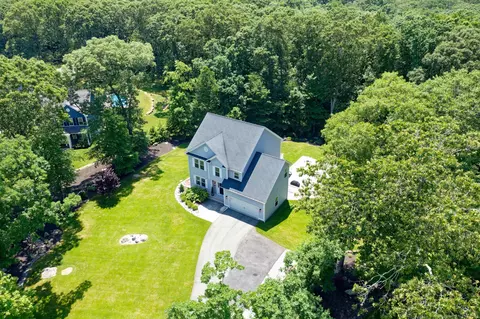 17 Wood Crest Dr # -1, Old Lyme, CT 06371