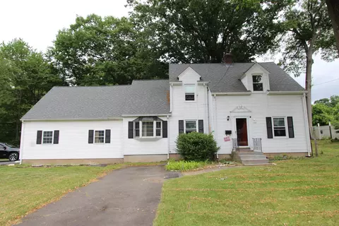 106 Oak St, East Hartford, CT 06118