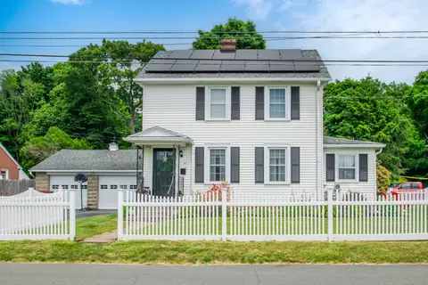 54 Bingham St, Naugatuck, CT 06770
