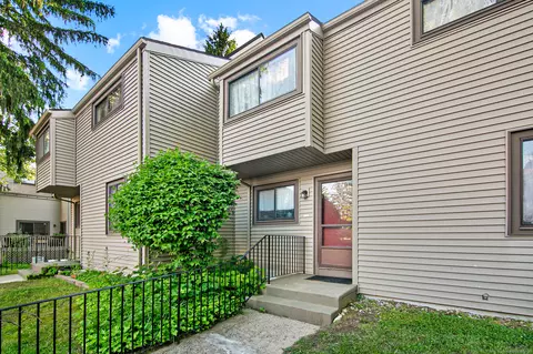 1230 Farmington Ave #B, Farmington, CT 06032