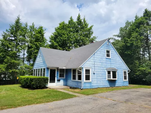 21 Lynwood Dr, Windham, CT 06226
