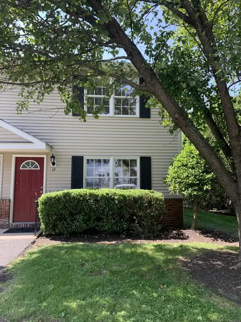 45 Grand St #12, Danbury, CT 06810