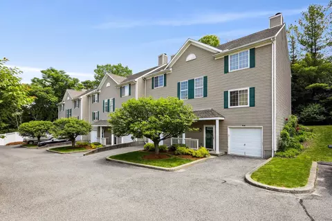 14 South St #12, Danbury, CT 06810