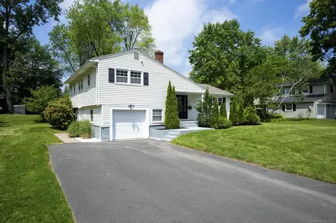 111 Clover St, Windsor, CT 06095