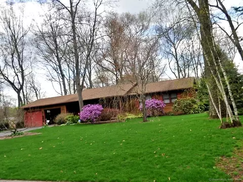 1 Northfield Rd, Enfield, CT 06082