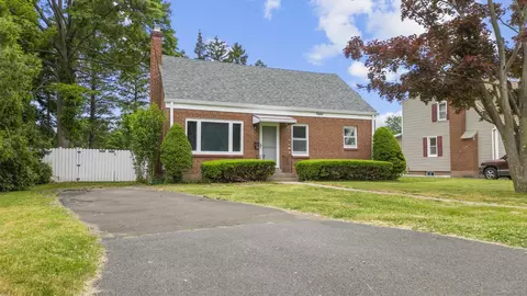 22 W Tract Rd, Cromwell, CT 06416