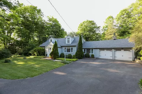 44 Baker Rd, Roxbury, CT 06783