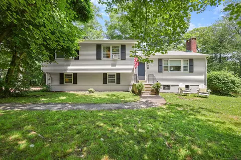 26 Blue Ridge Rd, Ridgefield, CT 06877