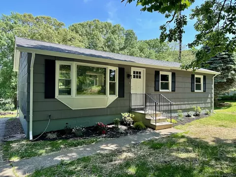 144 Roxbury Rd, East Lyme, CT 06357