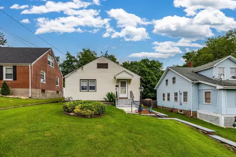 87 Barnes St, New Britain, CT 06052