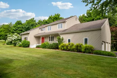 63 Rivergate Ln, Berlin, CT 06023