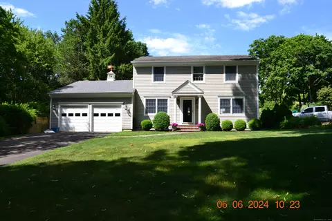 400 Valley Rd, Fairfield, CT 06825