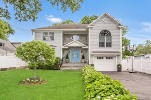 3 Nostrum Rd, Norwalk, CT 06850