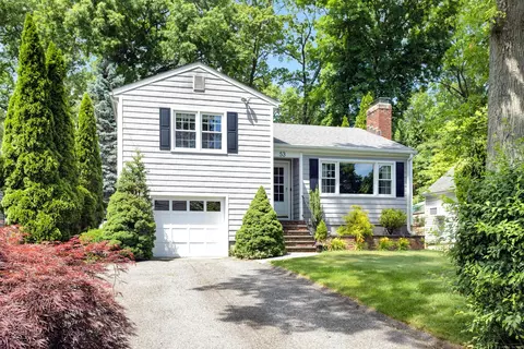 53 Ogden Rd, Stamford, CT 06905