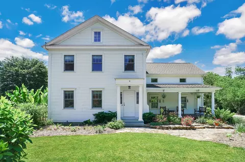 9 Old Schoolhouse Rd, Mansfield, CT 06268