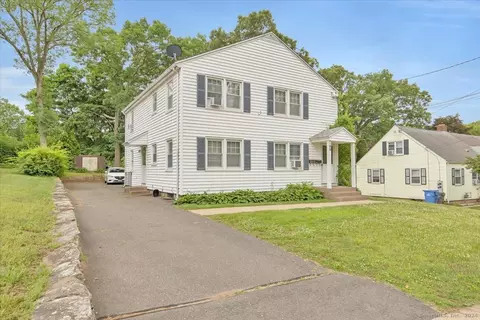 71 Lockwood St, Manchester, CT 06042