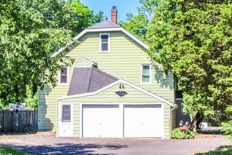 15 Lownds Dr, Windsor Locks, CT 06096