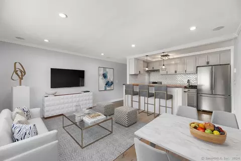 13 W Washington Ave #14, Stamford, CT 06902