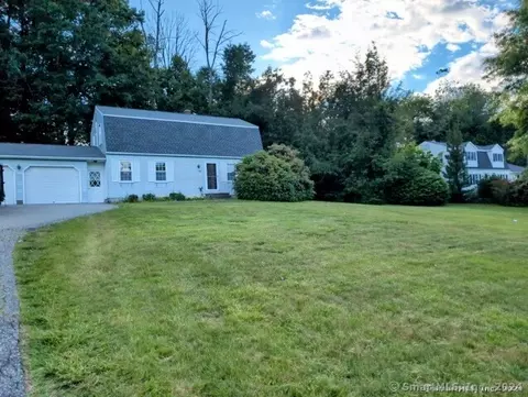8 Oakdale Rd, Terryville, CT 06786