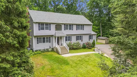 9 Sunnyridge Rd, Avon, CT 06001
