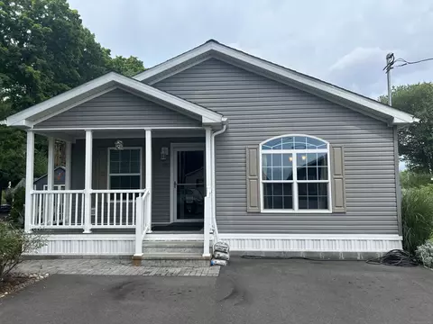 10 Cedar Rd, Southington, CT 06489