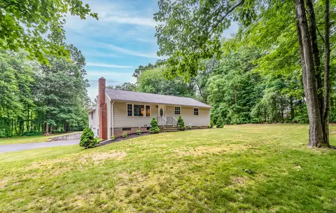 78 Wapping Wood Rd, Ellington, CT 06029
