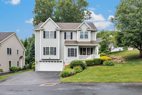 33 Patriot Trl #33, Shelton, CT 06484