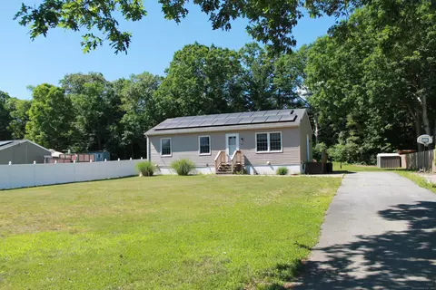 20 South St, Plainfield, CT 06374